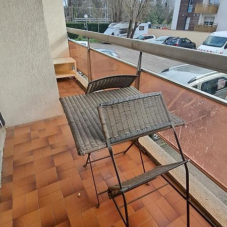 Studio Cosy 33 M² Limite Lyon. Parking Privatif. Bron Exterior photo